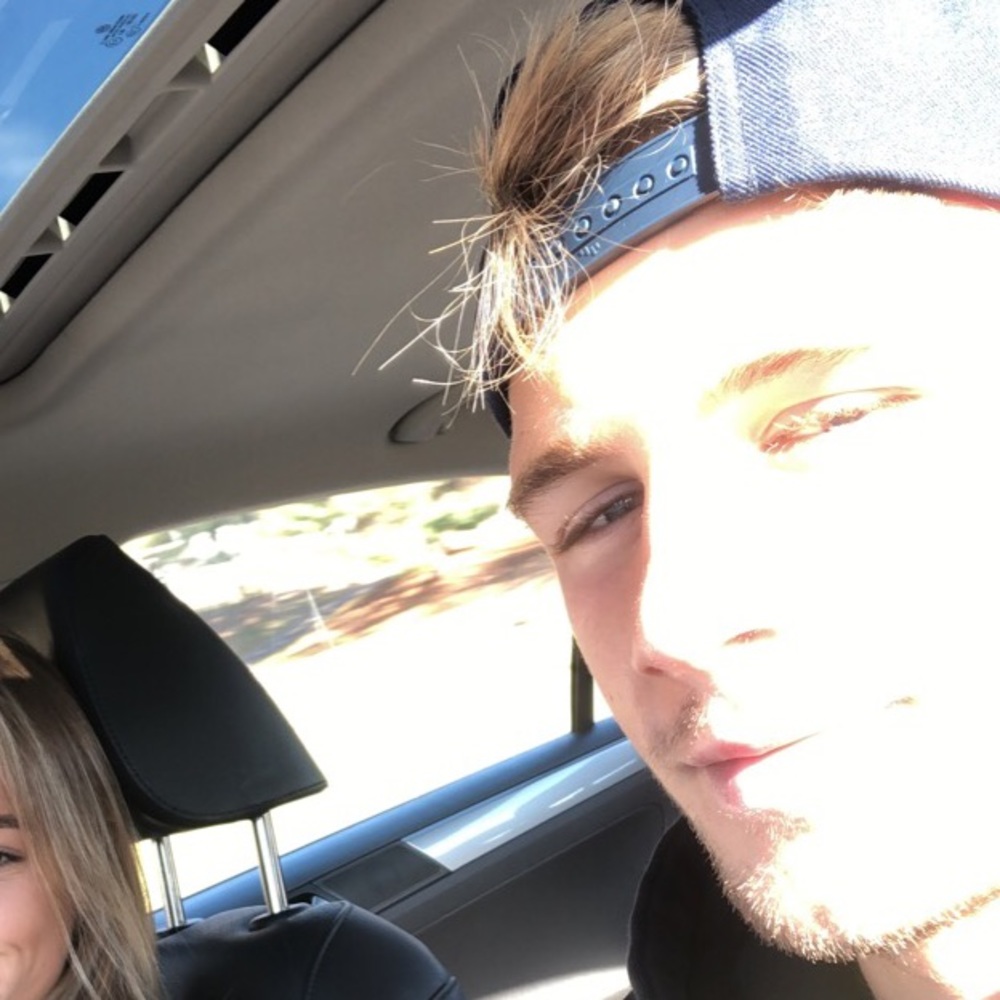 Meet your Posher, Maxwell